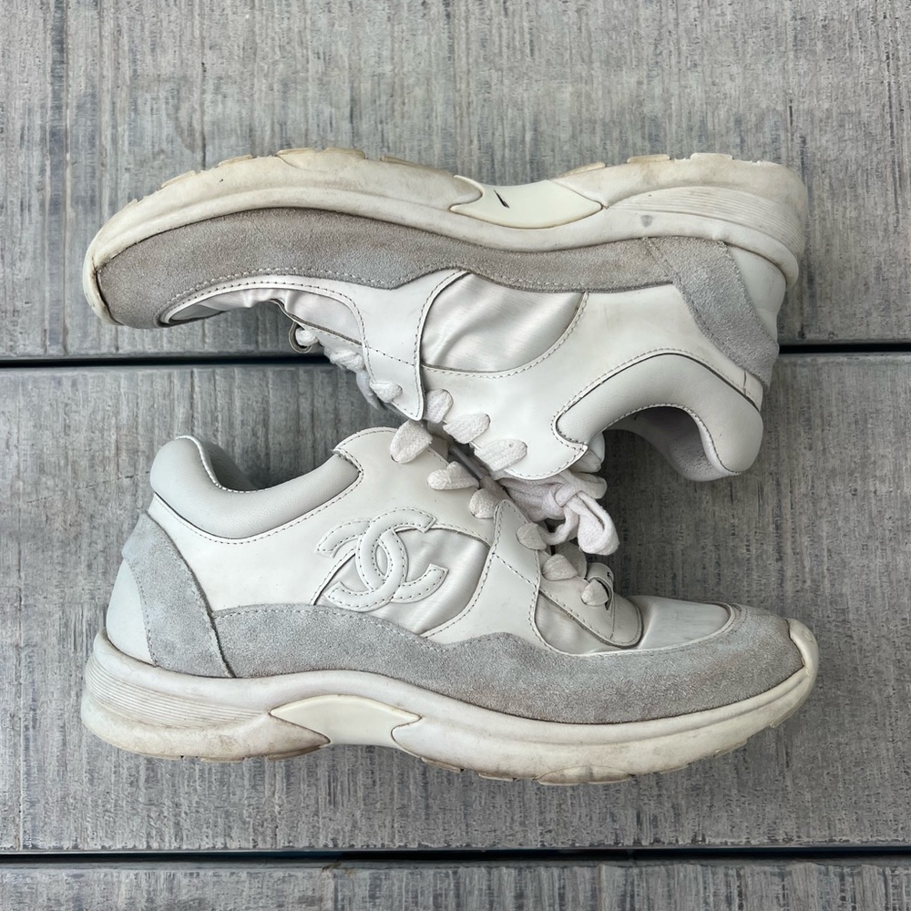 Chanel sneakers white